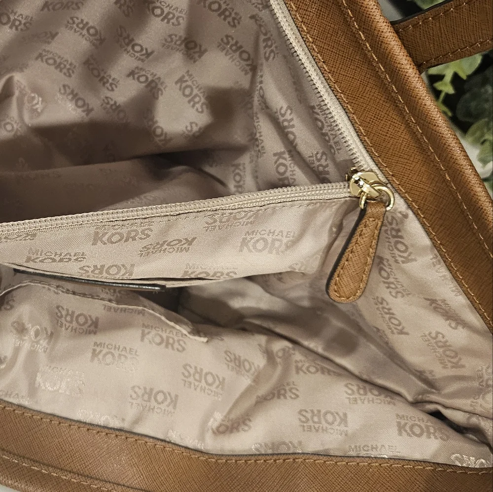 Michael Kors Signature Tote Bag- Brown - Picture 5 of 6